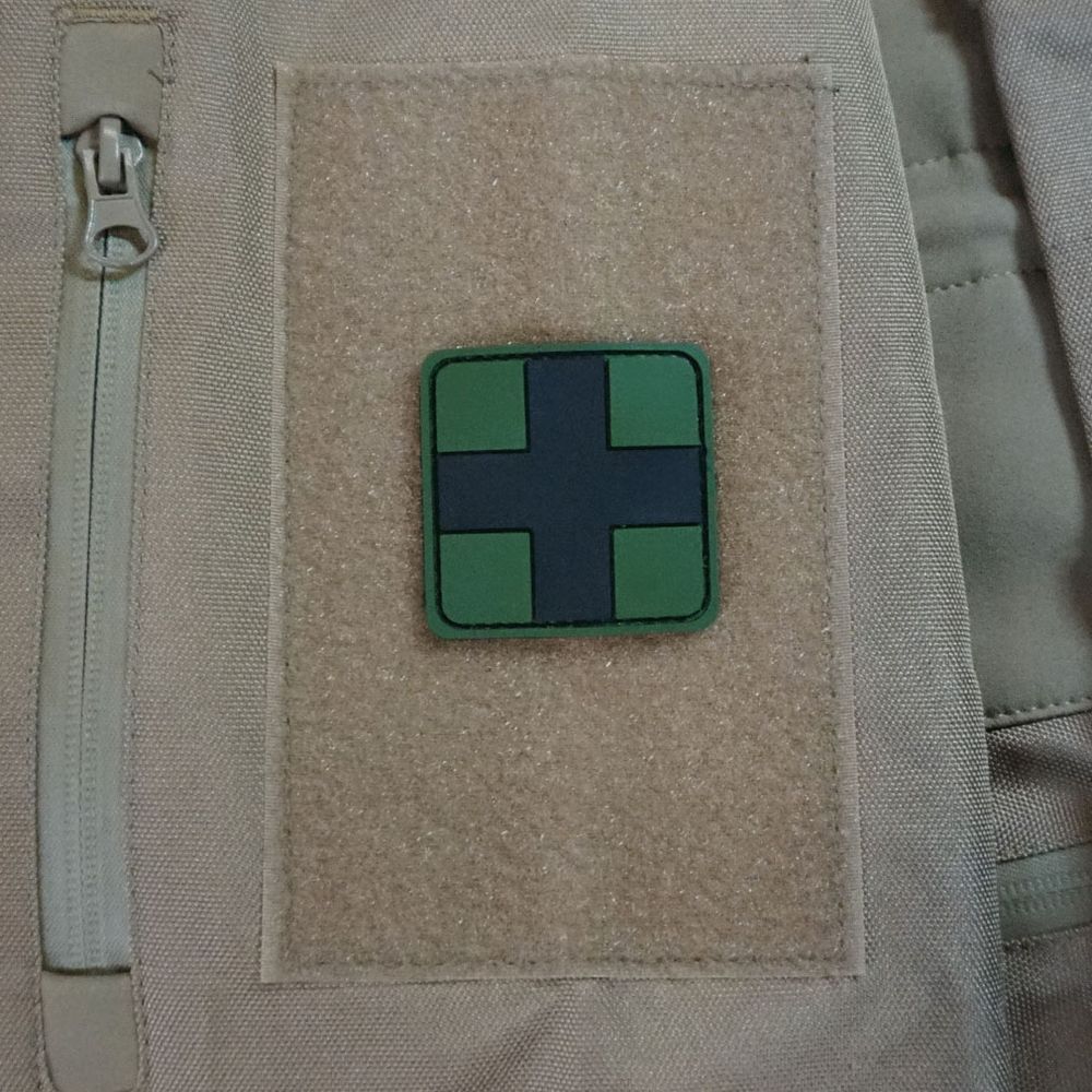 Sanitäter Patch Ersthelfer Arzt Erstehilfe 3D PVC Medic Sani Oliv 5x5cm #20332