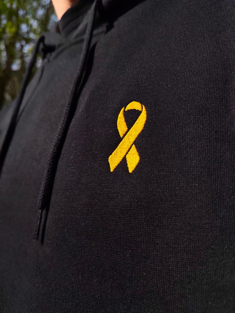 Premium Hoodie GESTICKT UNVERGESSEN Gelbe Schleife Veteran Soldat Einsatz Kapuzenpullover #47497
