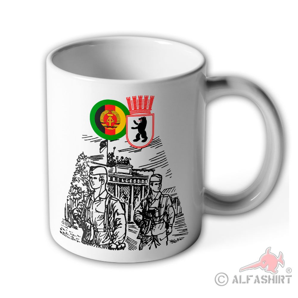 Tasse Ost-Berlin DDR Grenztruppe Brandenburger Tor Streife Dienst Mauer #40878
