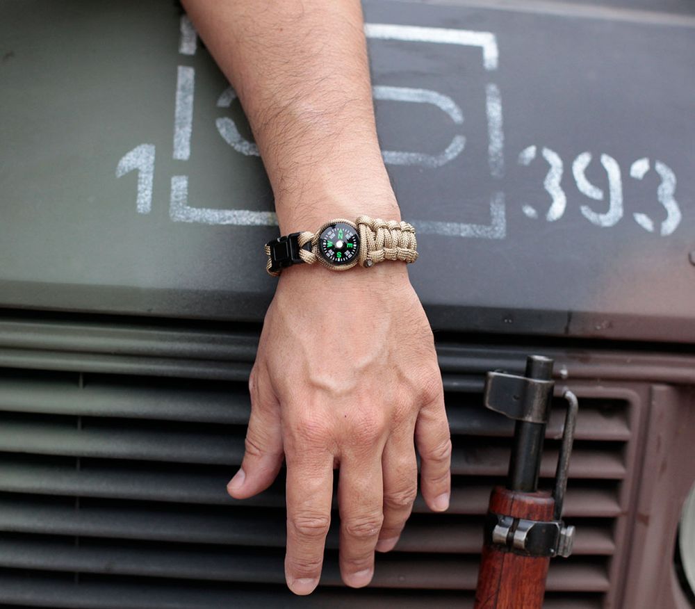 Paracord Armband mit Kompass in verschiedenen Farben